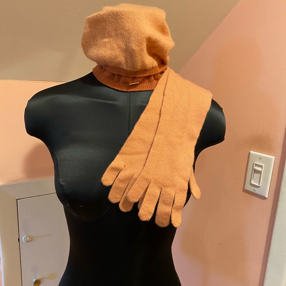 Escada Hat & Glove Set